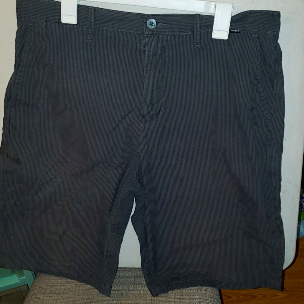 Hurley size 36 men's shorts